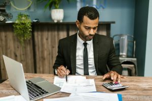 como reduzir as despesas da empresa