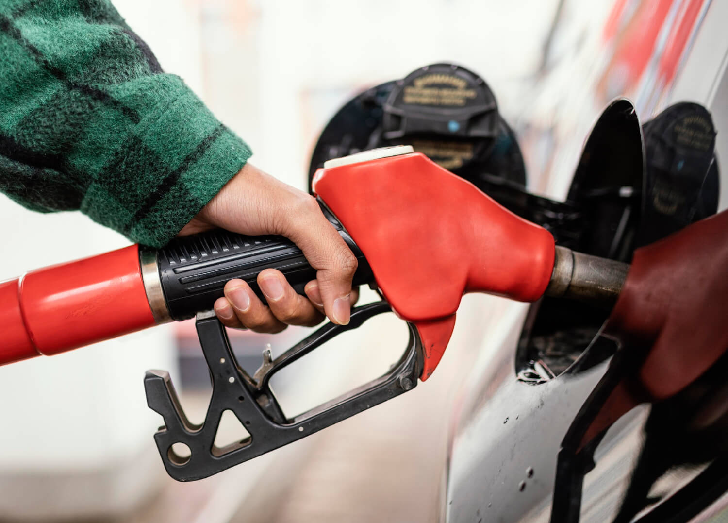 Gasóleo e Gasolina Sobem